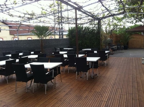 Réalisation d'une terrasse de restaurant